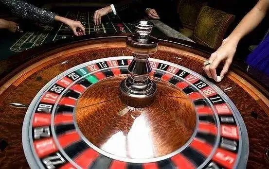 Phòng live casino mu888 với dealer thật phát sóng trực tiếp qua camera